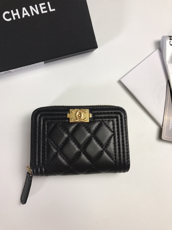 コピーシャネル激安財布背面デザイン